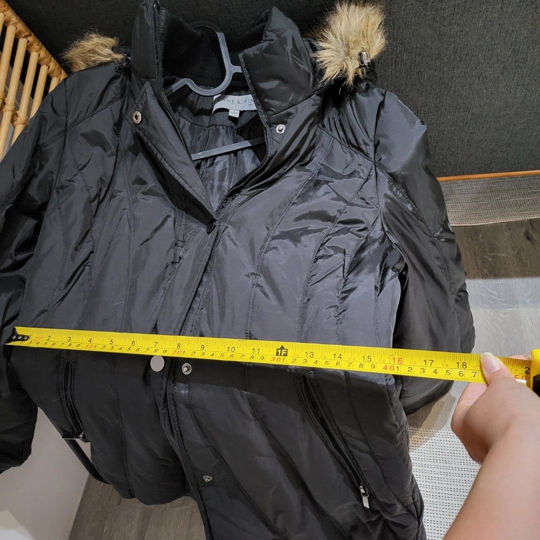 Winter Down Jacket (Category: Coats, Jackets and Outerwear) located in Singapore. Submitted by basedinbkk (Listing ID 1281174042, Image 2). Description: Bought the Anne Klein black one at $200+ from Colorado Denver. Selling at $50 each..