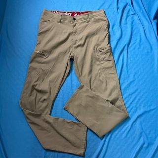 Wrangler Hiking Pants khaki Color Multi pockets