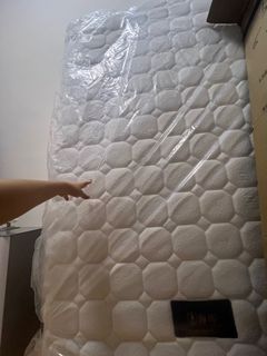 （分類：）位於 。 由 oxw668 提交（商品編號 1294422402，圖片 1）。簡介： 。