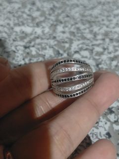 925 Silver Onyx Diamond Ring size 8