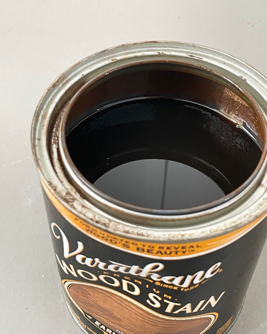 946ml Varathane Premium Wood Stain in Early American, Hobbies & Toys