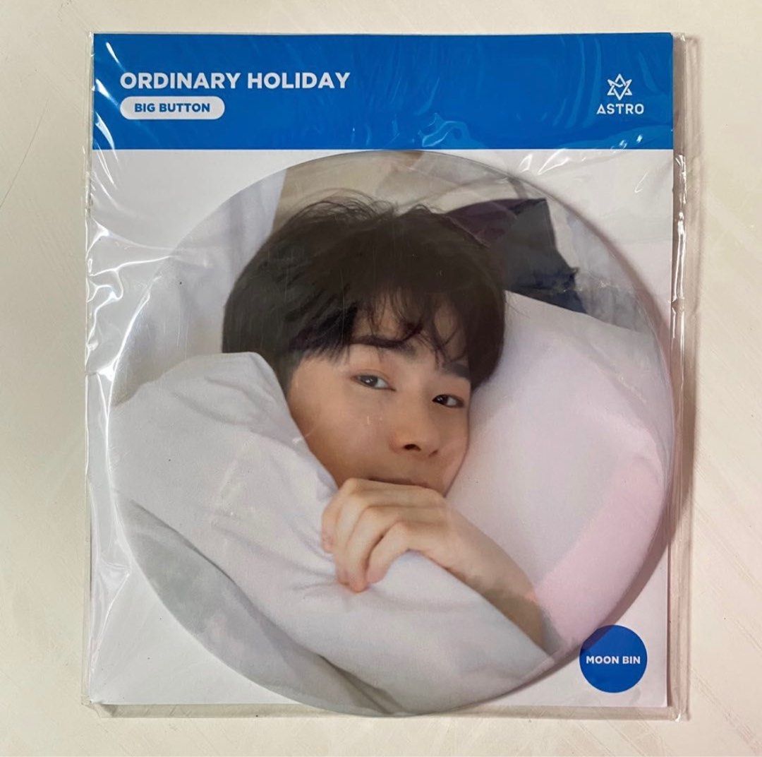 DVD ASTRO ORDINARY HOLIDAY 写真集 日本版（G943）