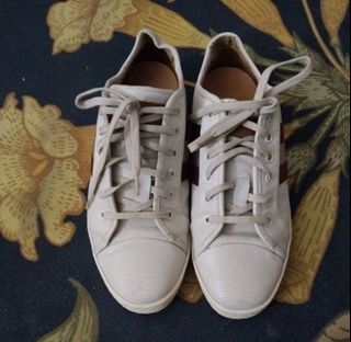 (Kategori: ) berada di . Dikirim oleh sepatuku88_medan (ID iklan 1294424330, Gambar 1). Deskripsi: .