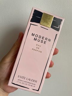 Brand new Estee Lauder Modern Muse Eau de Parfum spray in 50ml