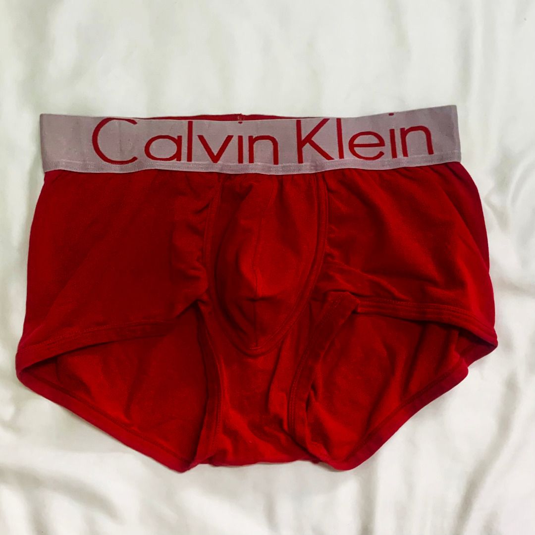 Hollister Boxer briefs (small), Men's Fashion, Bottoms, Underwear on  Carousell