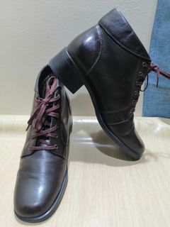 Classic Elements Size 7 Women Leather Ankle Boots
