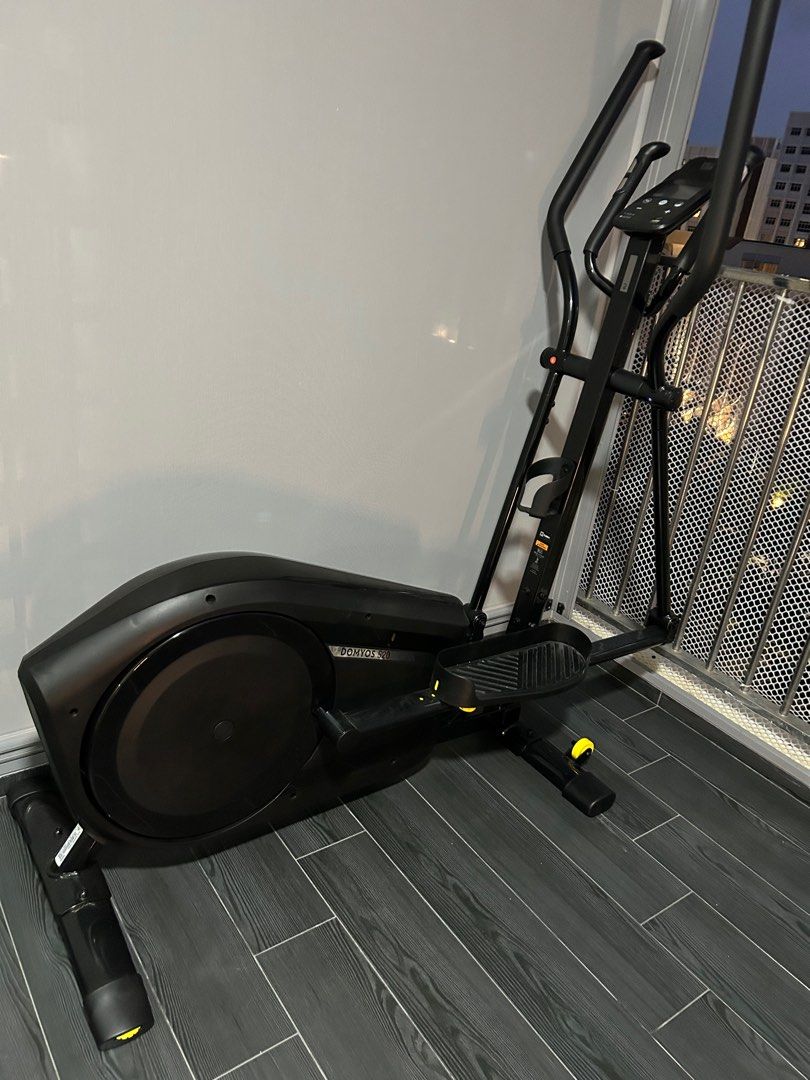 Cross Trainer EL520 Self Powered E Connected