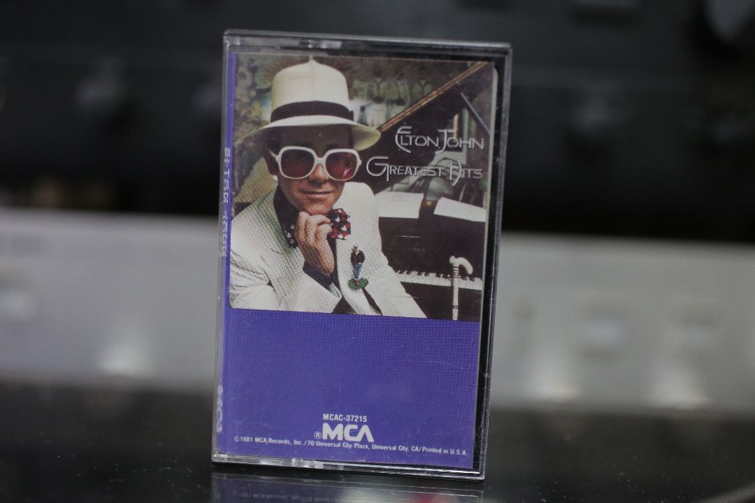 Elton John - Greatest Hits. CT (Category: Vinyls) located in Tabaco. Submitted by cinemahilig (Listing ID 1294423528, Image 1). Description: U.S Pressing. VG+ Last price posted. Buyer shoulders shipping. Item location: Tabaco City, Albay. 09395763344.