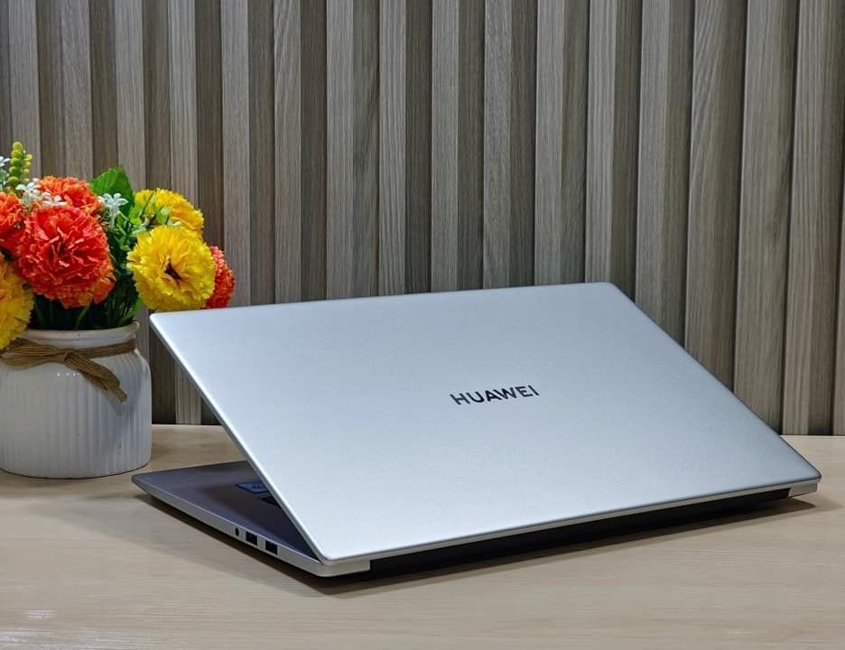 Huawei MateBook D15 BoD-WXX9 i5-11th Gen 8Gb Ram 256Gb SSD FULL HD 1080 ...