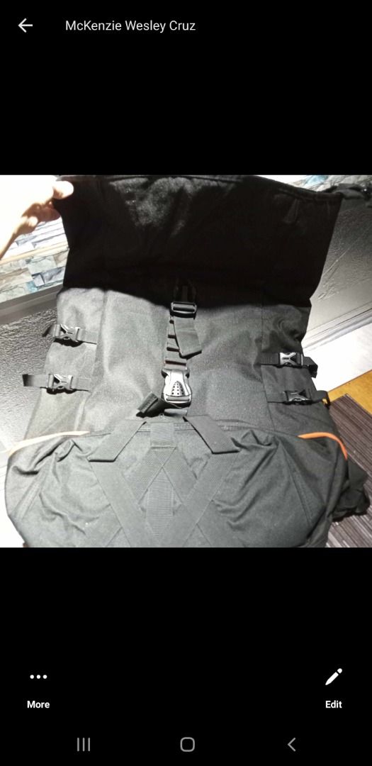 Laptop bag/Backpack (Category: Laptop Bags & Sleeves) located in Caloocan City. Submitted by godsprince80923 (Listing ID 1294298589, Image 3). Description: .