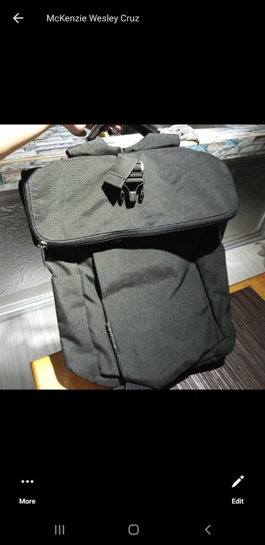 Laptop bag/backpack (Category: Laptop Bags & Sleeves) located in Caloocan City. Submitted by godsprince80923 (Listing ID 1294298906, Image 1). Description: .