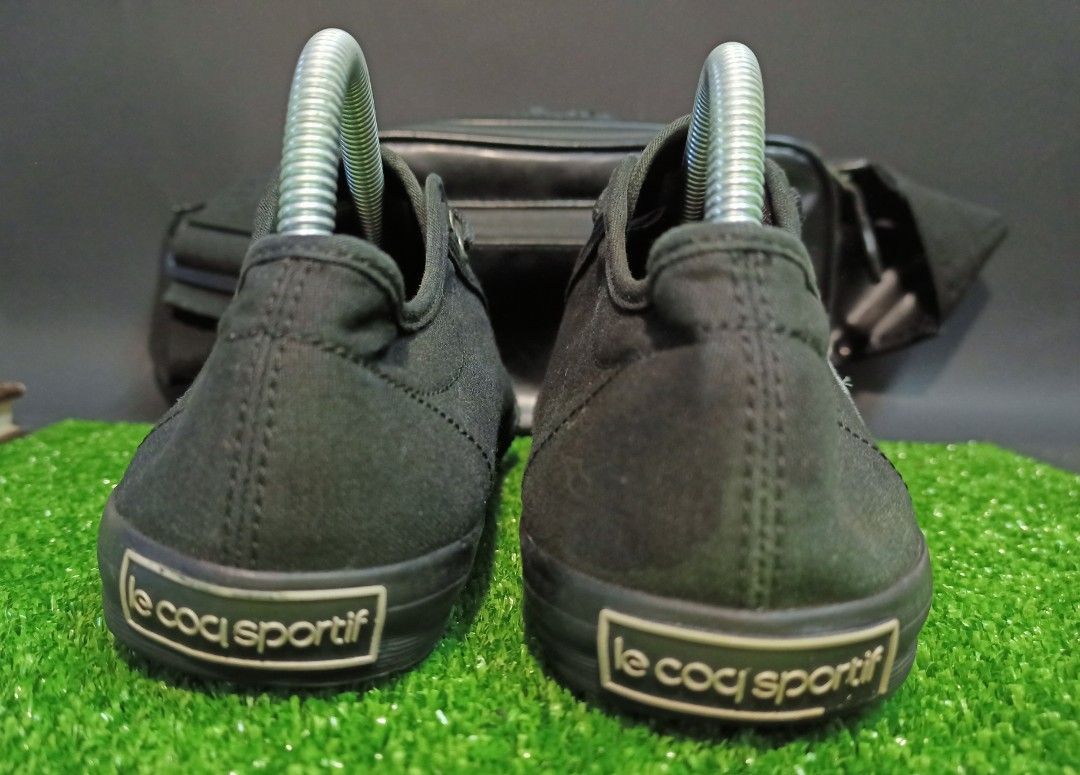 Le coq sportif slim set canvas sneakers free delivery Men s Fashion Footwear Sneakers on Carousell