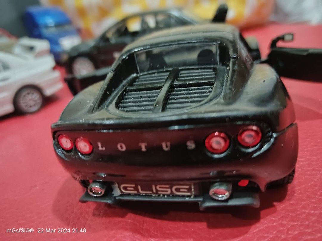 Lotus Elise diecast 1:28 saico, Toys & Collectibles, Mainan