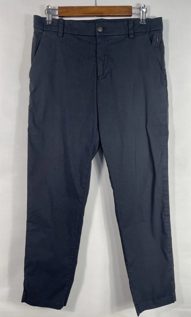 Lululemon Commission Pant Relaxed 34L, Men's Fashion, Bottoms, Trousers on  Carousell