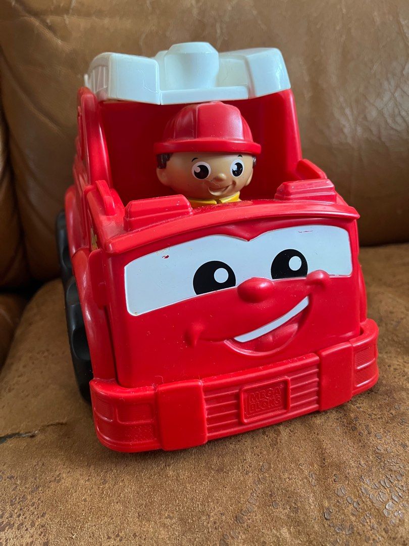 Mega bloks 消防車, 興趣及遊戲, 玩具& 遊戲類- Carousell