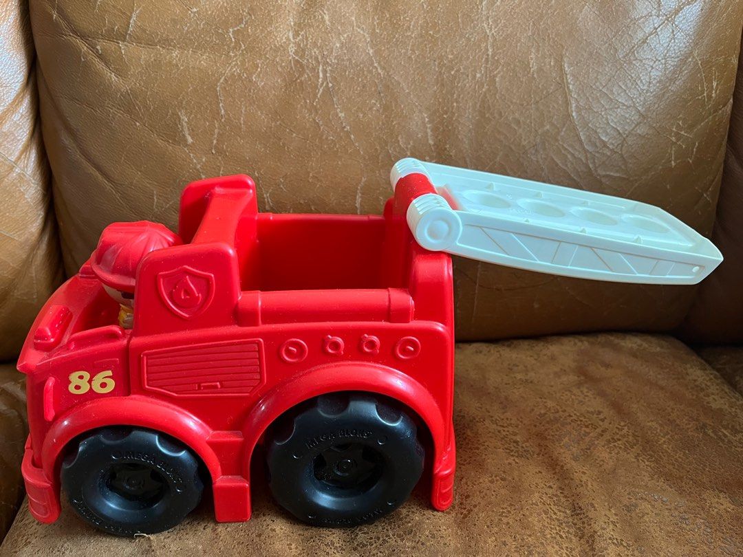 Mega bloks 消防車, 興趣及遊戲, 玩具& 遊戲類- Carousell