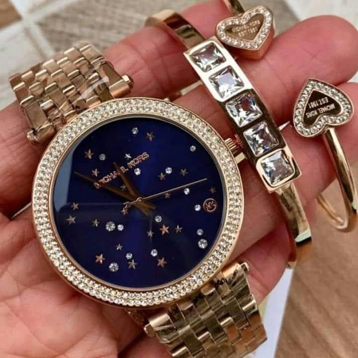 Michael kors 3728 store