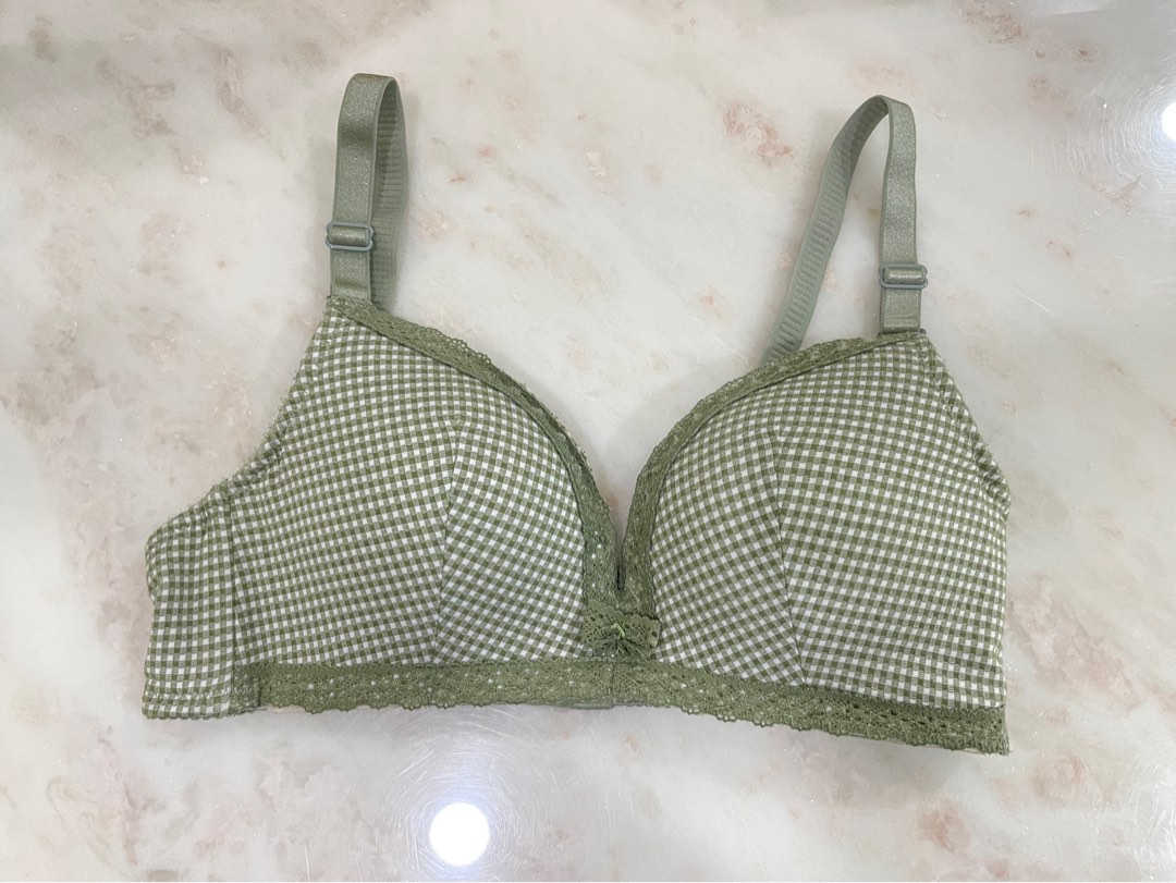 NEW 34B cotton bra Green non wired slim pad