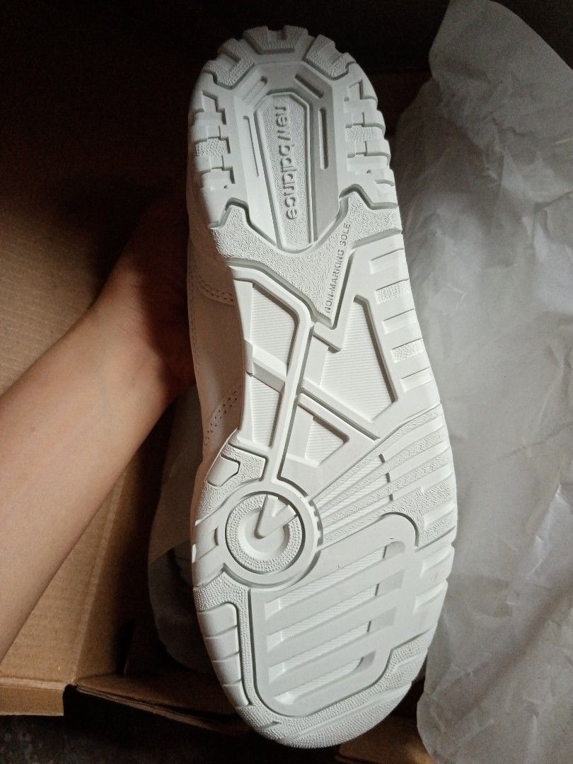 New balance 550 (Category: Sneakers) located in Pio Duran. Submitted by azworn (Listing ID 1294404247, Image 3). Description: size 230 cm 7 for women used once only!!! rfs: not my style :< original from newbalance store.
