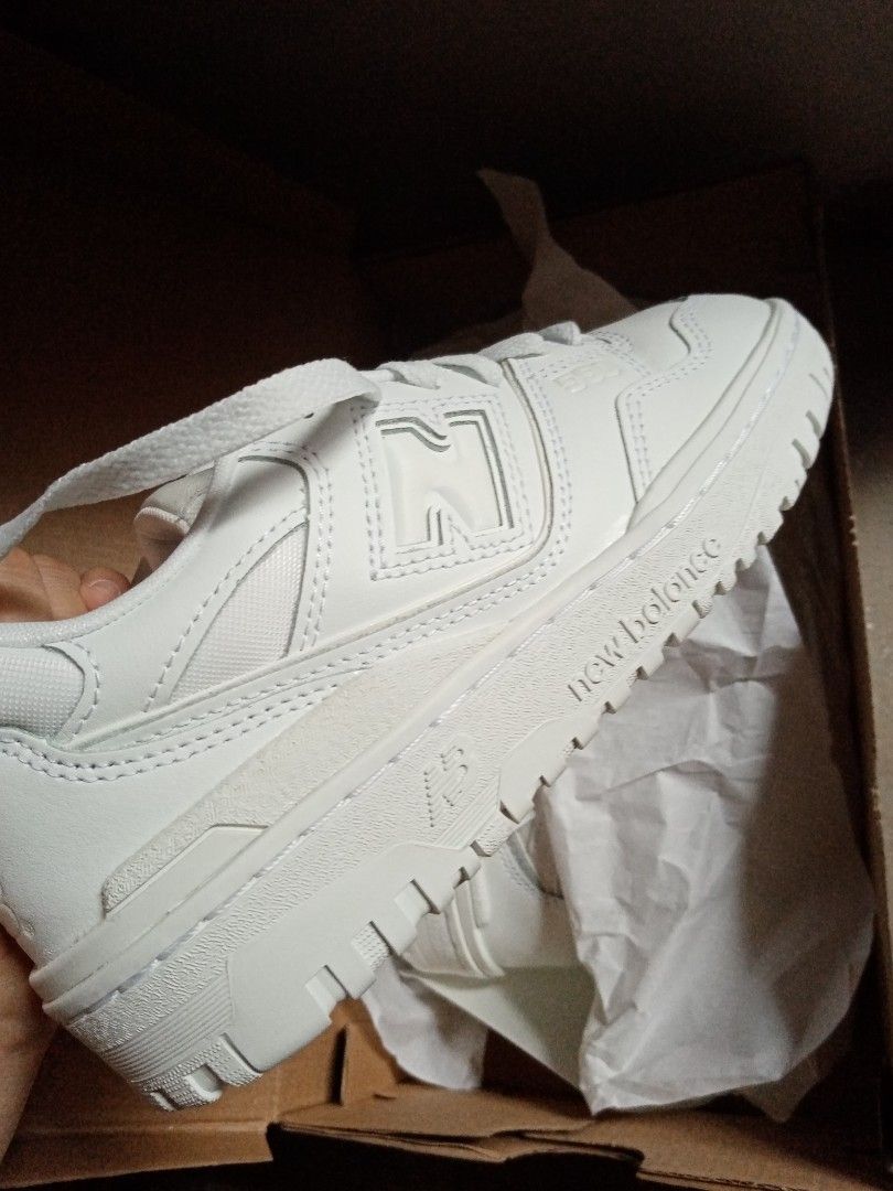 New balance 550 (Category: Sneakers) located in Pio Duran. Submitted by azworn (Listing ID 1294404247, Image 2). Description: size 230 cm 7 for women used once only!!! rfs: not my style :< original from newbalance store.