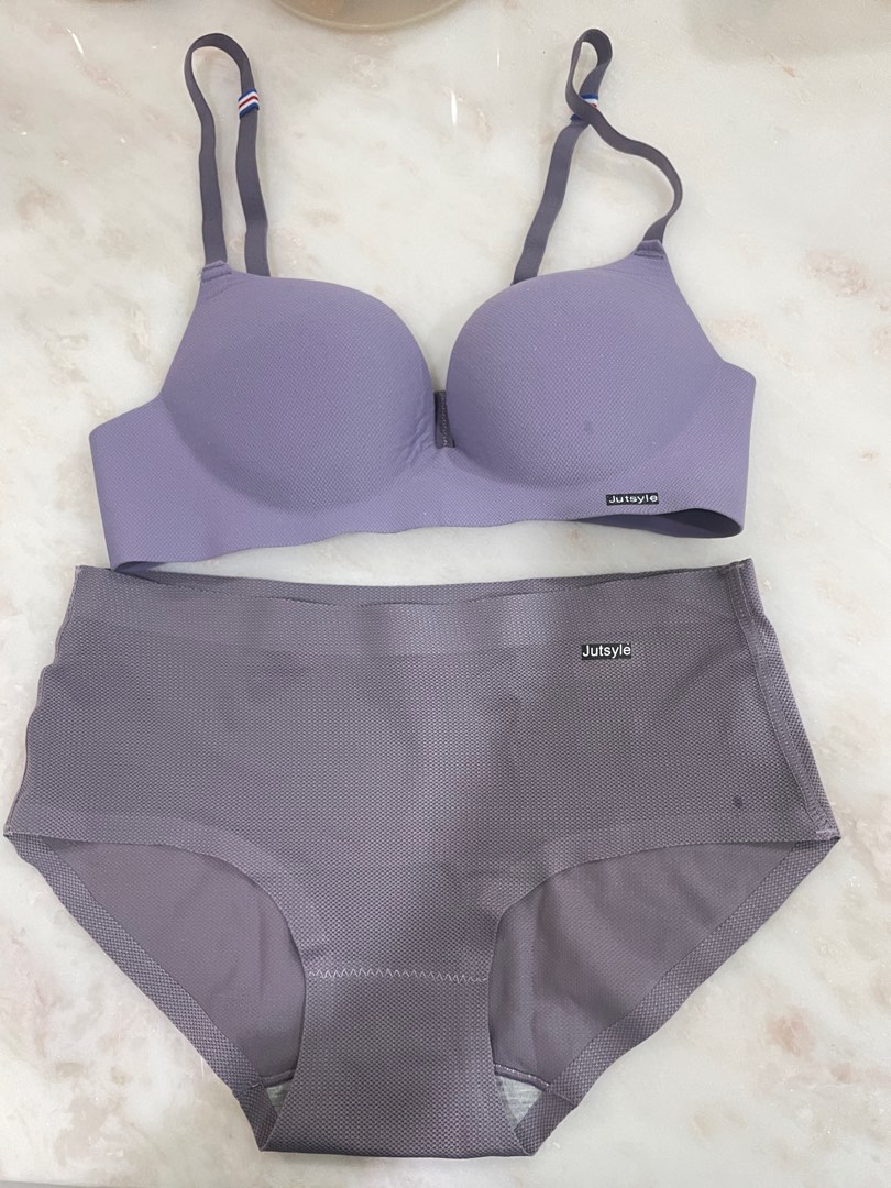 🌙Soma 36DD Bra Purple Black Elegant Lace Wired, Women's Fashion, New  Undergarments & Loungewear on Carousell