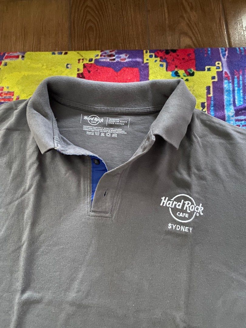 HARD ROCK CAFE V-neck short sleeve polo shirt for men, size M /eaa443465 main image 1