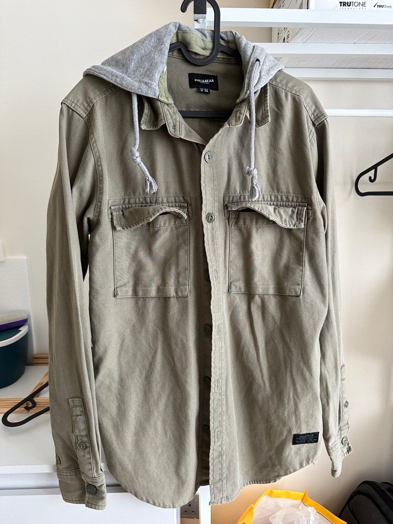 Pull Bear Army Green Coat with Grey Hoodie Detachable Men s Fashion Coats Jackets and Outerwear on Carousell