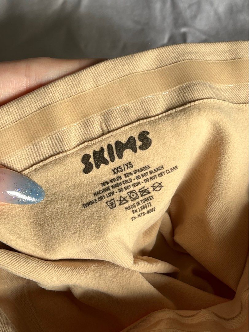 SKIMS Seamless Sculpt Mid Thigh Short - Bronze XXS shapewear, Women's  Fashion, New Undergarments & Loungewear on Carousell