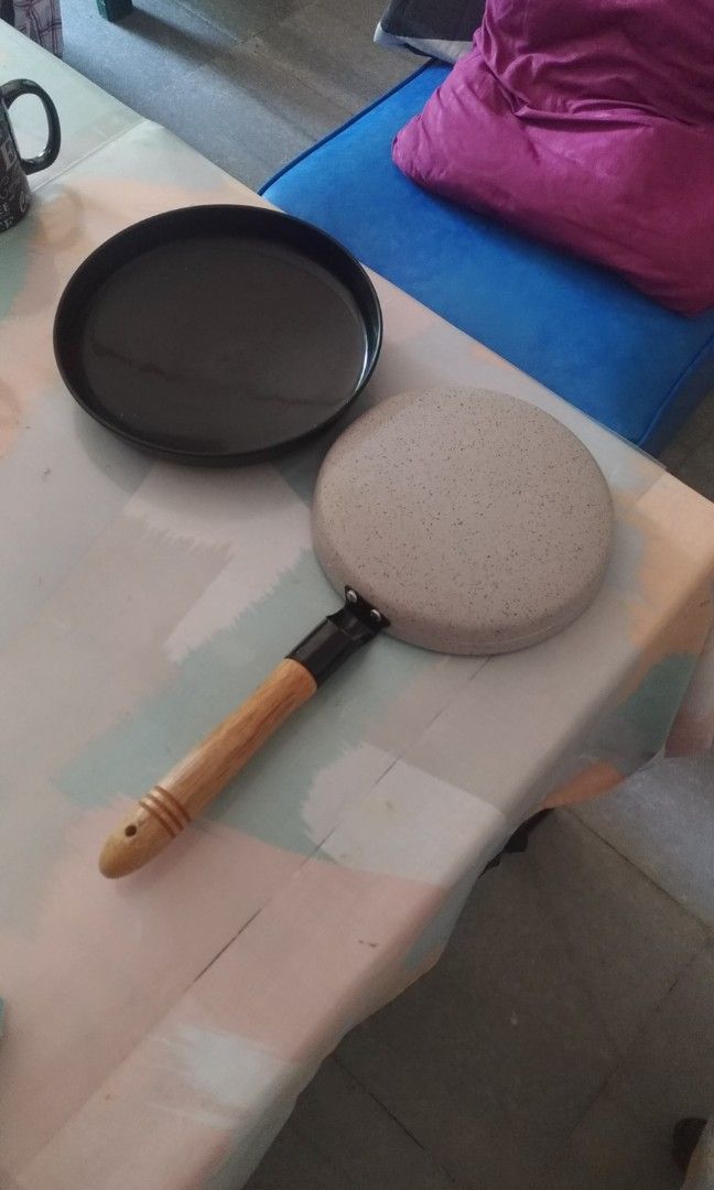 Teflon untuk crepes dan risol, Kitchen & Appliances di Carousell