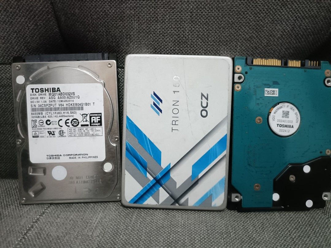 3PCS 320GB TOSHIBA - HARD DRIVE DISK EXTERNAL (Category: Hard Disks & Thumbdrives) located in Caloocan City. Submitted by rhenjoseph75954 (Listing ID 1294345573, Image 3). Description: 2 TOSHIBA 320GB 1 SDD 120GB.