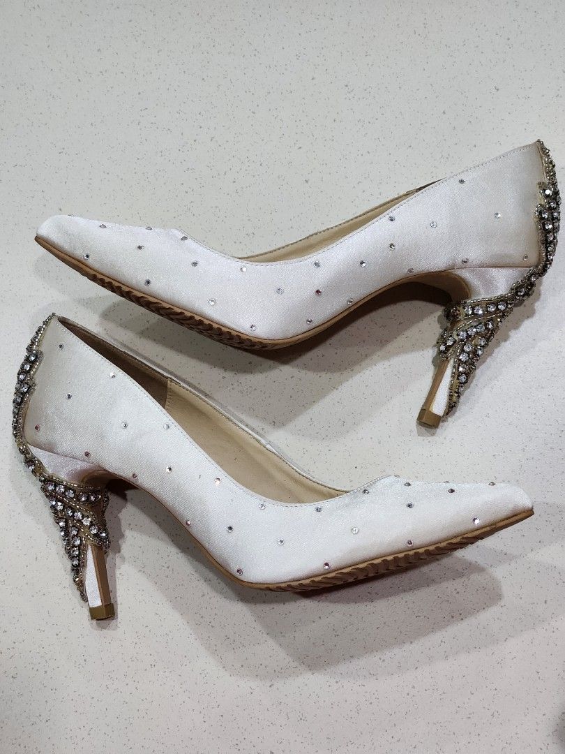 Wedding heels Christy Ng Custom, Women's Fashion, Footwear, Heels