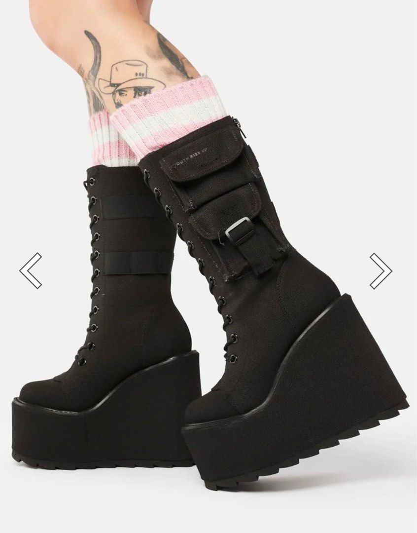 YRU Black Canvas Dune Desert Boots (Category: Boots) located in Quezon City. Submitted by prelovedstuffshop (Listing ID 1294360070, Image 3). Description: DETAILS BLACK Faux Leather Upper Rubber Sole 6” Heel 2.75” Platform .