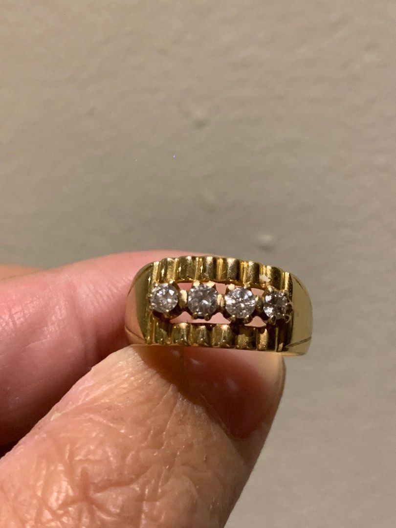 12k Gold 4grams Vintage Ring Sinampaloc Design (Category: Rings) located in Manila. Submitted by moneymann888 (Listing ID 1294563355, Image 3). Description: Sf Buyer Shoulder Yellow Gold 12k Gold Vintage Sinampaloc Design Natural Earthmined .10 Brilliant Titos 4pcs Worth 18k alone Size 7 Can Meet Up Anyway Pawnshop No stamp of 12k because its vintage but pawn shop can gurantee its 12k .