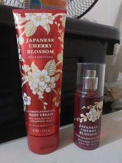 REPRICED!! Bath and Body Works Set