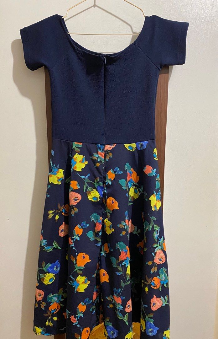 Branded Dark Blue Floral Dress (Category: Dresses) located in Makati City. Submitted by mecca23 (Listing ID 1294567067, Image 2). Description: Bought at Meg Size: Small A-Line cut Very nice when worn RFS: no longer my size .