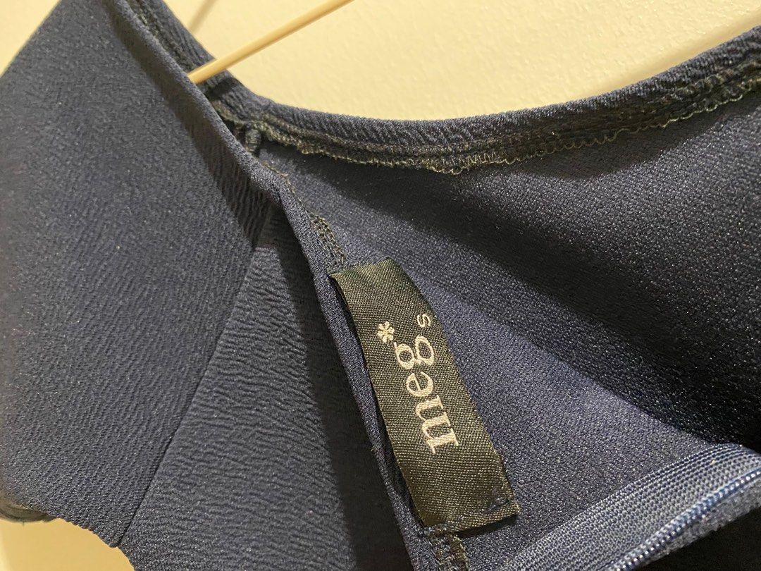 Branded Dark Blue Floral Dress (Category: Dresses) located in Makati City. Submitted by mecca23 (Listing ID 1294567067, Image 3). Description: Bought at Meg Size: Small A-Line cut Very nice when worn RFS: no longer my size .