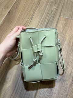 (Category: ) located in . Submitted by xoxotaehee (Listing ID 1294614909, Image 1). Description: .