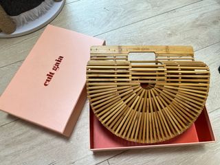 （分類：）位於 。 由 smileyjen 提交（商品編號 1294556700，圖片 1）。簡介： 。