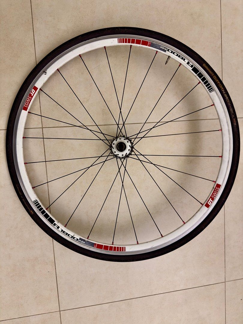 DT Swiss R1800 wheelset, Sports Equipment, Bicycles & Parts, Parts