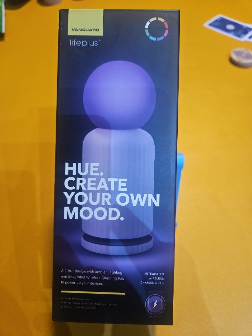 Energea Vanguard LifePlus Hue Night Light with Wireless Charging