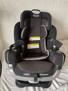 Graco Extend2fit Carseat Like New