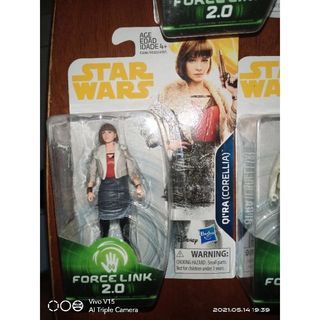 Hasbro Star Wars Qi'ra Solo Force Link 2.0 action figure