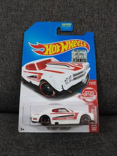  DieCast Hotwheels Custom Otto [Red Edition] 8/12 : Toys & Games