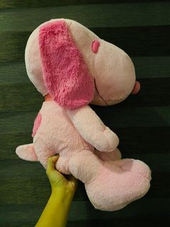 Huggable Pink Snoopy plushie 💓