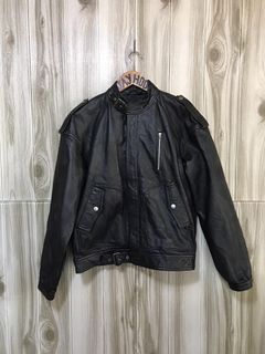 (Category: ) located in . Submitted by jayhooothrift (Listing ID 1294466903, Image 1). Description: .