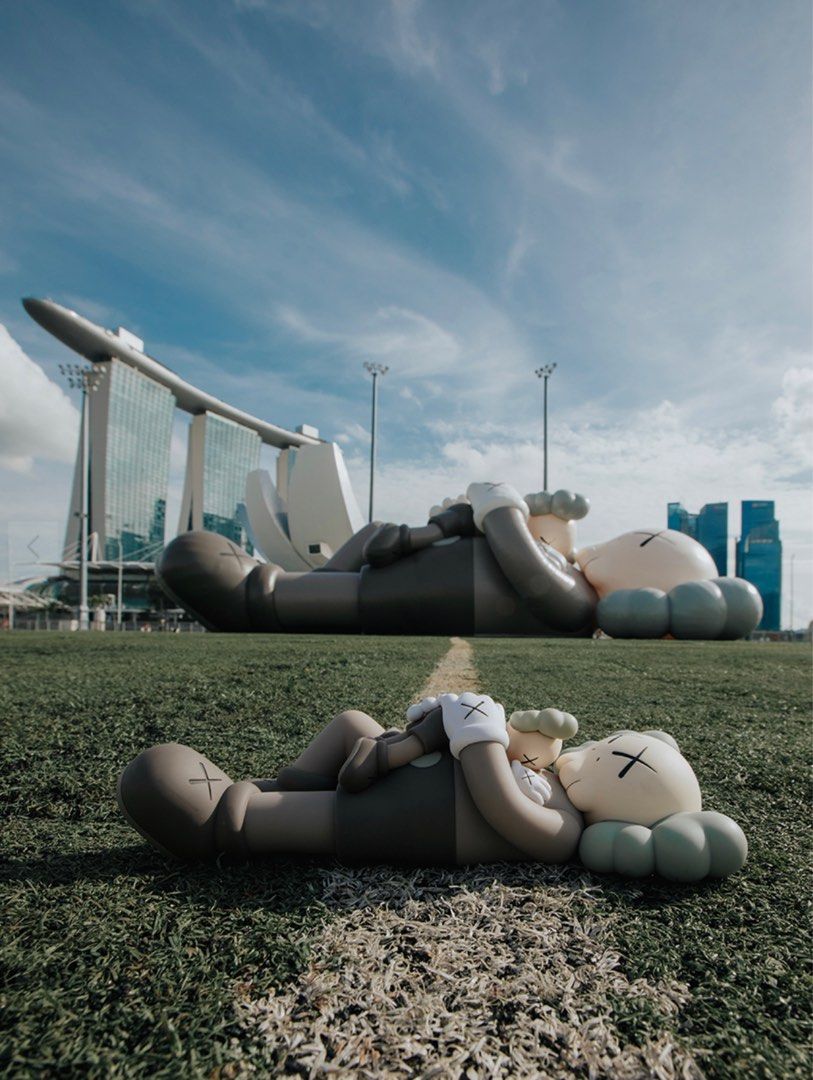 Kaws Holiday Singapore (set), Hobbies & Toys, Toys & Games on Carousell