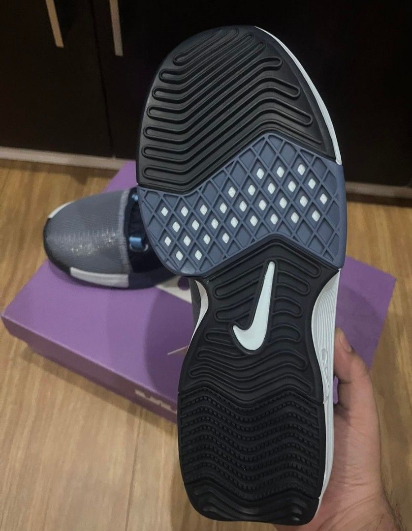 LEBRON witness VIII EP (Category: Sneakers) located in Caloocan City. Submitted by chersantan (Listing ID 1294567440, Image 3). Description: new size 8 no issue Gcash payment plus sf.