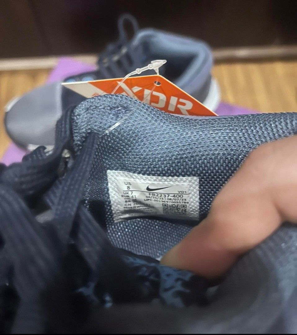 LEBRON witness VIII EP (Category: Sneakers) located in Caloocan City. Submitted by chersantan (Listing ID 1294567440, Image 2). Description: new size 8 no issue Gcash payment plus sf.