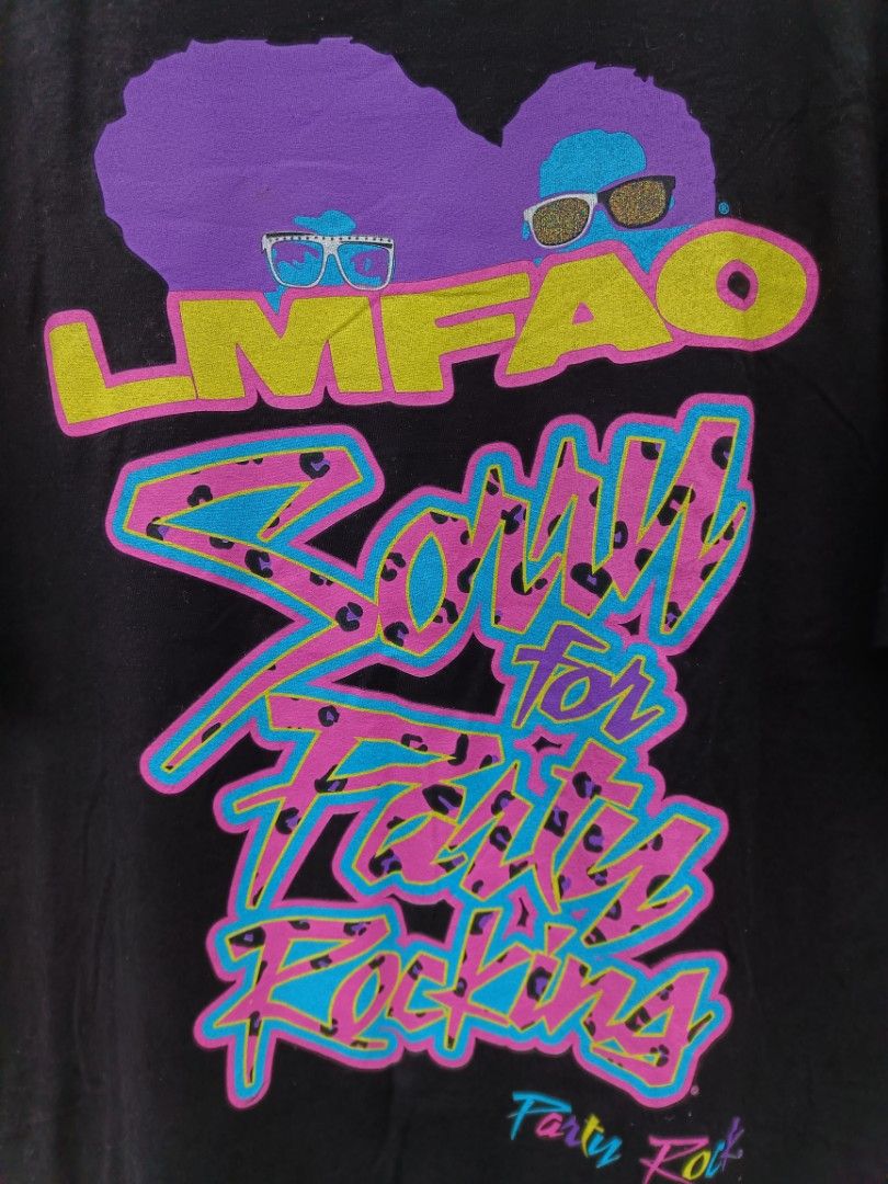 LMFAO 2012 TOUR SHIRT (Category: Tshirts & Polo Shirts ) located in Baybay. Submitted by dathrifted (Listing ID 1294483097, Image 2). Description: LMFAO 2012 TOUR SHIRT XL Width- 24 Length- 32 EXCELLENT CONDITION.