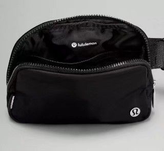 Lululemon everywhere belt bag 1L Black